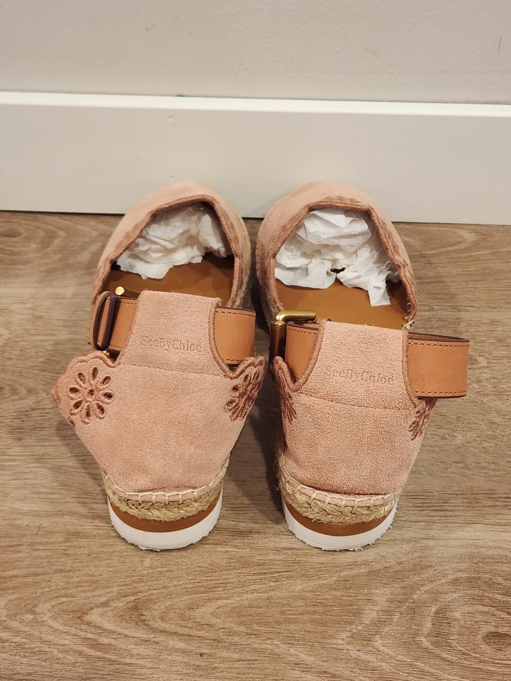See By Chloe Glyn Natural Floral Scalloped Suede Ankle Strap Espadrille Womens 7